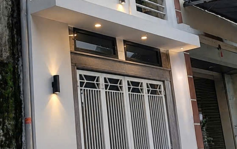 Bán nhà 3 tầng trung tâm huyện Mê Linh, xây mới 2023. Chủ ở có lộc chuyển căn liền kề trên phố